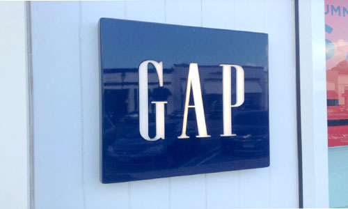 Gap, Inc. announced it will close about 200 of its stores over the nest three years. Image: "Gap" by Flickr user Mike Mozart. CC BY 2.0.