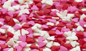 Valentine's Day offers some intriguing new trends for business reporters to dig into. ("Hearts" image by "Kaz" via Pixabay, CCO Public Domain)